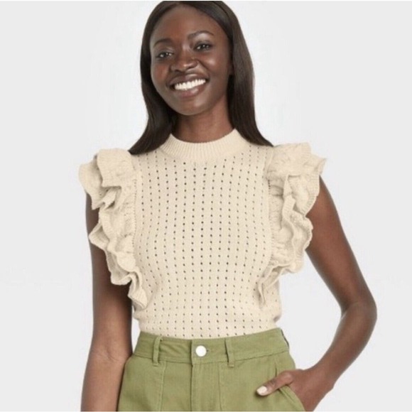 Who What Wear Sweaters - Who What Wear ruffle sleeveless button back sweater size Medium